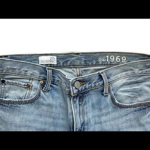 Gap 1969 Sexy Boyfriend Crop Jeans